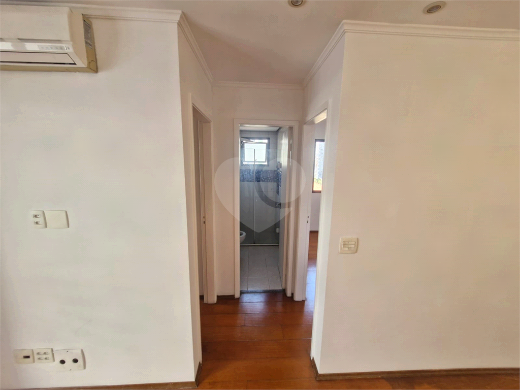  APARTAMENTO NA POMPEIA 2 QUARTOS COM AR CONDICIONADO E 2 VAGAS!