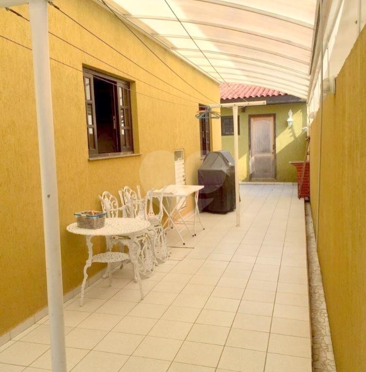 Casa para venda em Curitiba