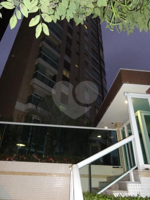 APARTAMENTO em SANTANA