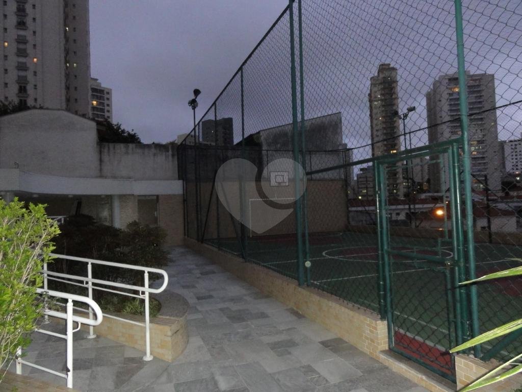 APARTAMENTO em SANTANA