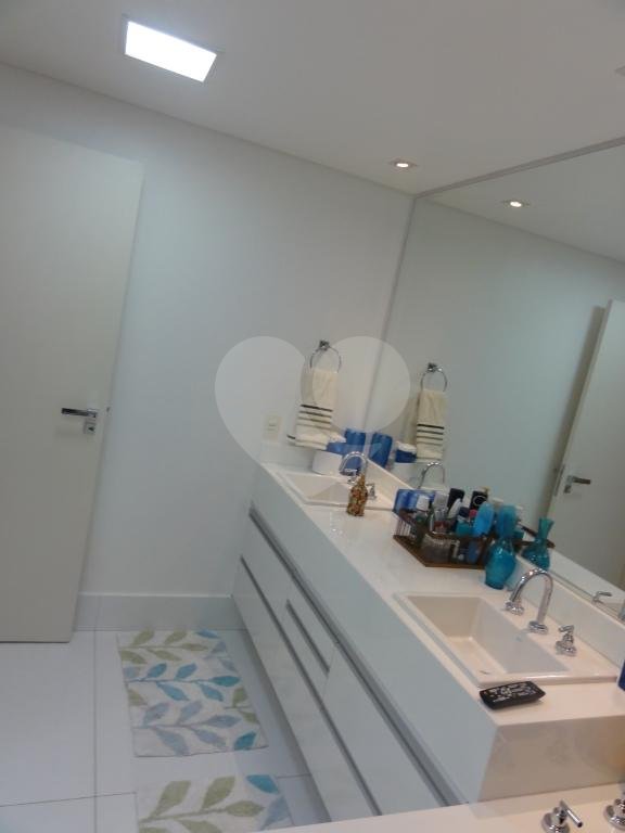 APARTAMENTO em SANTANA