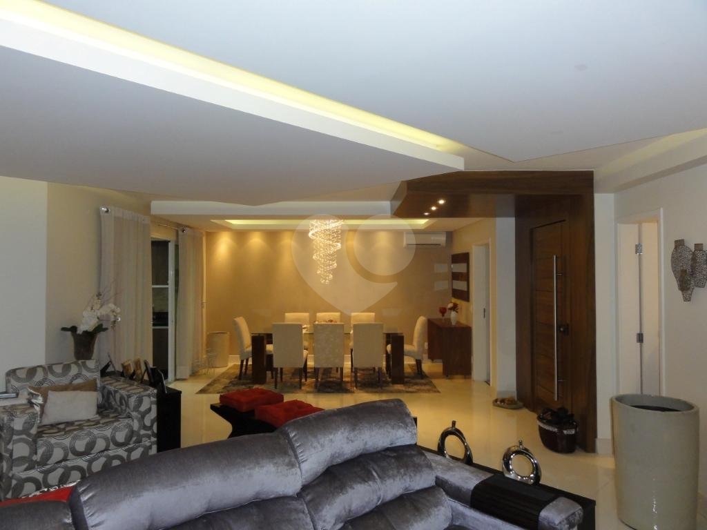 APARTAMENTO em SANTANA