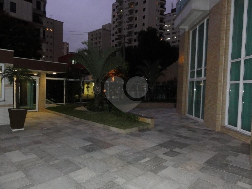APARTAMENTO em SANTANA