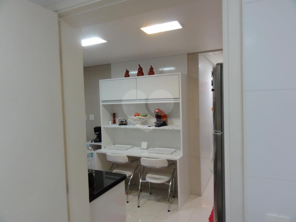 APARTAMENTO em SANTANA