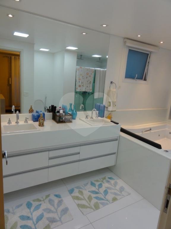 APARTAMENTO em SANTANA