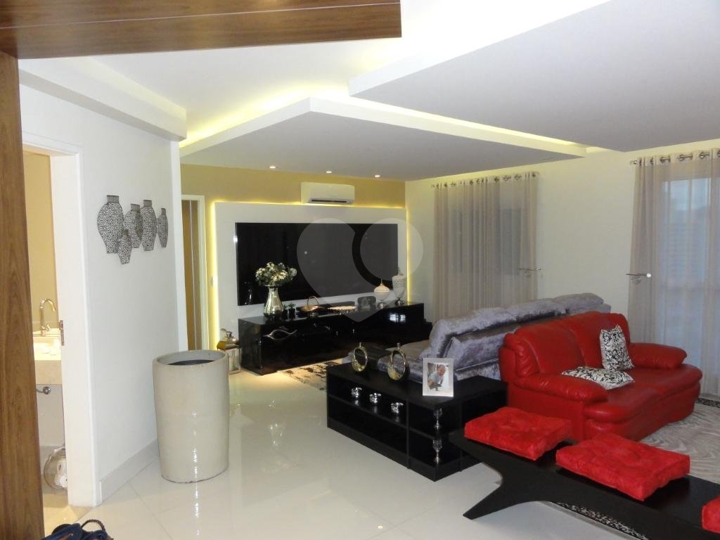 APARTAMENTO em SANTANA