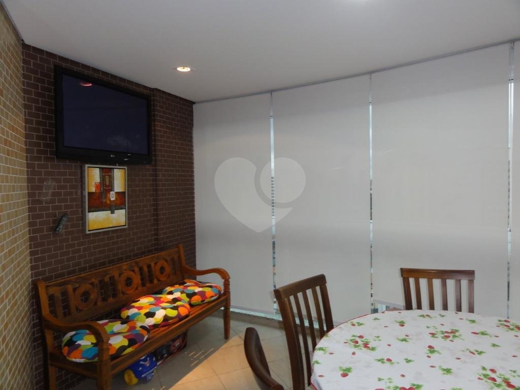 APARTAMENTO em SANTANA