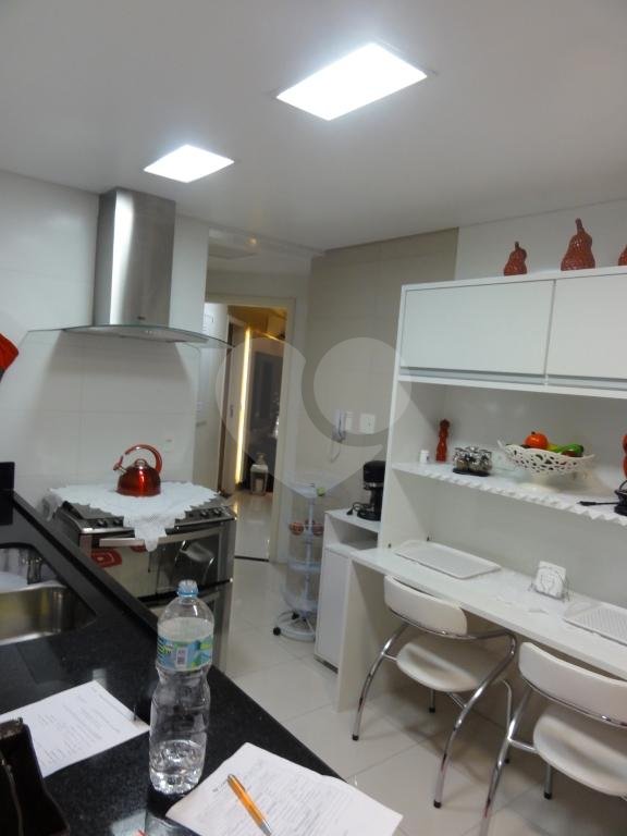 APARTAMENTO em SANTANA