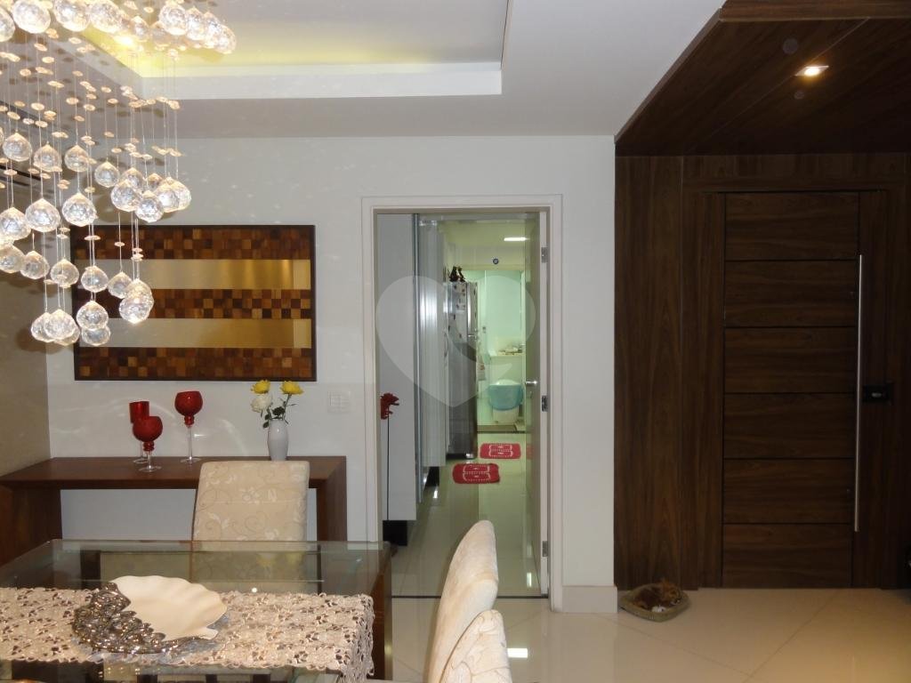 APARTAMENTO em SANTANA