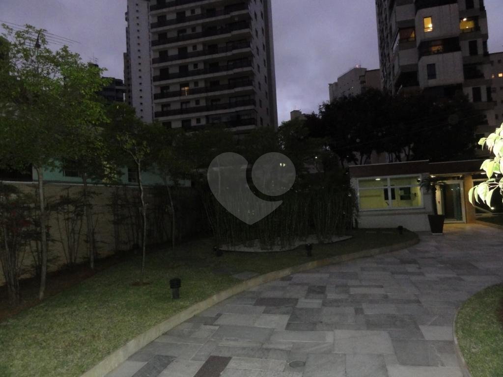 APARTAMENTO em SANTANA