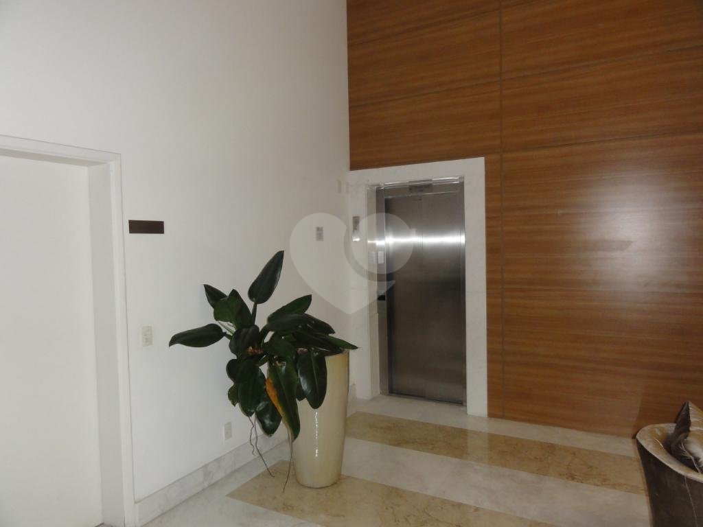 APARTAMENTO em SANTANA