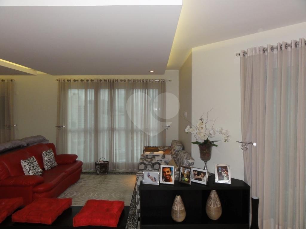 APARTAMENTO em SANTANA