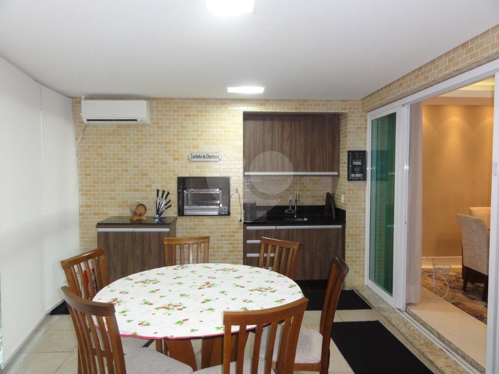 APARTAMENTO em SANTANA