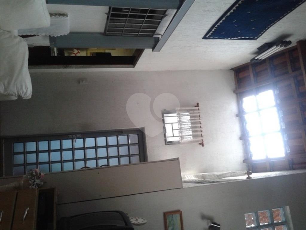 Casa à venda na Vila Mazzei em local tranquilo