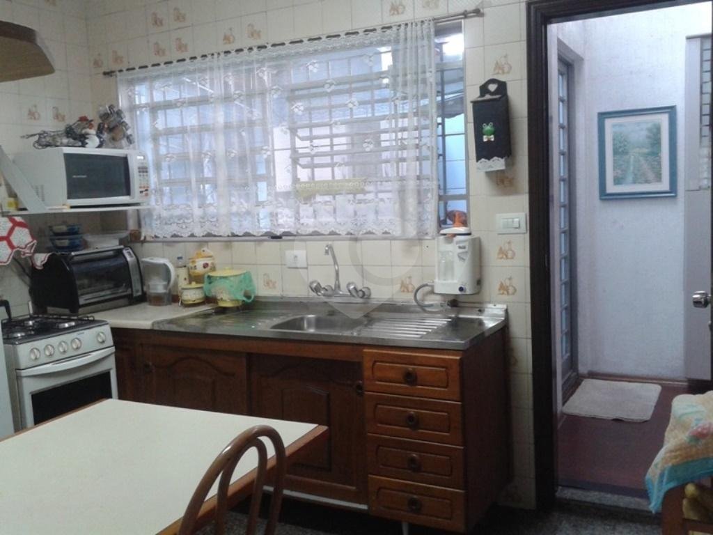 Casa à venda na Vila Mazzei em local tranquilo