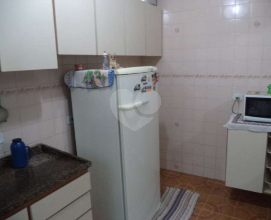 Ótima casa à venda na Rua Rodrigo Caro