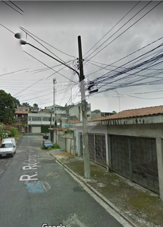 Ótima casa à venda na Rua Rodrigo Caro