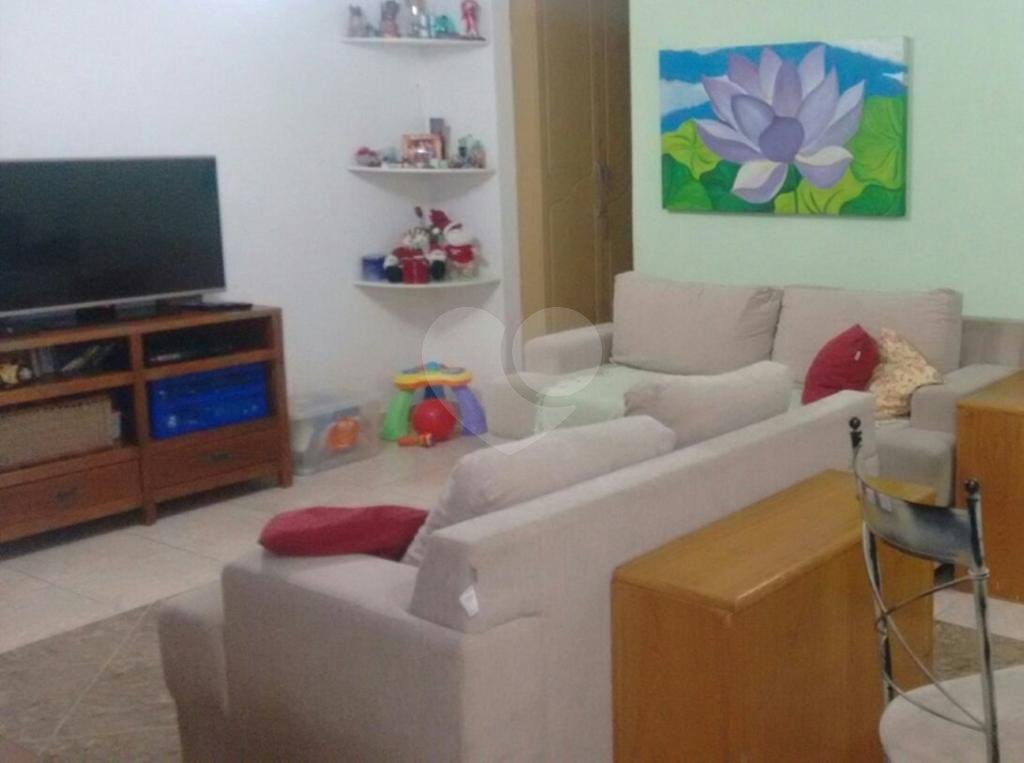 APARTAMENTO em TREMEMBÉ