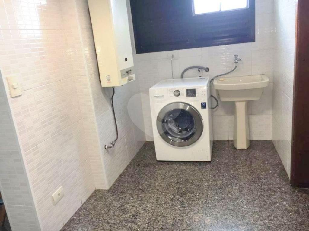 AMPLO APARTAMENTO A VENDA NA REGIÃO DA MOOCA COM EXCELENTE ACABAMENTO