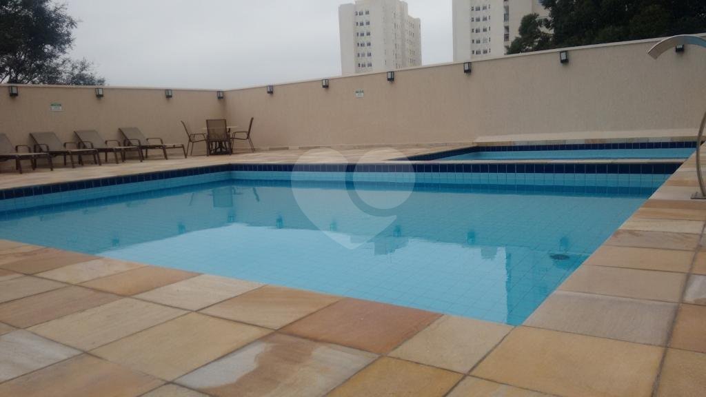 Cobertura duplex modificada  rico em armários mediações do bairro Tucuruvi 