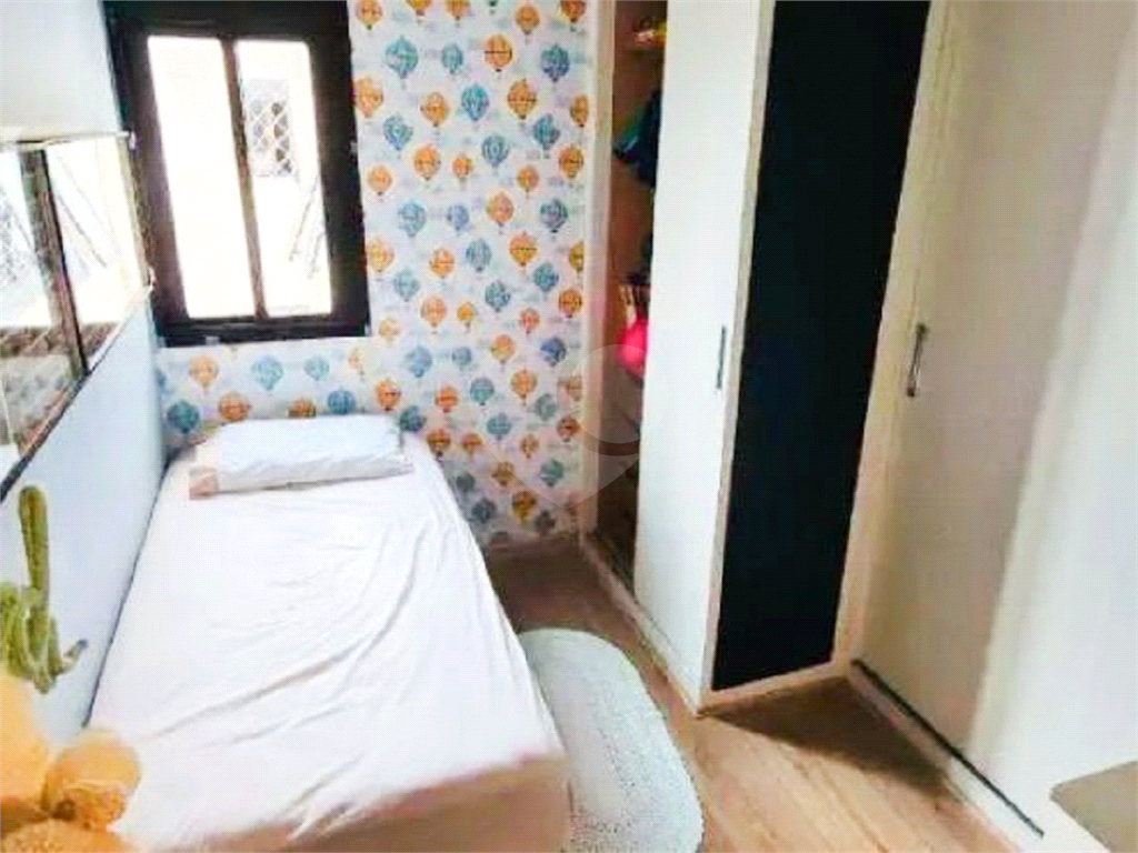 Cobertura duplex modificada  rico em armários mediações do bairro Tucuruvi 