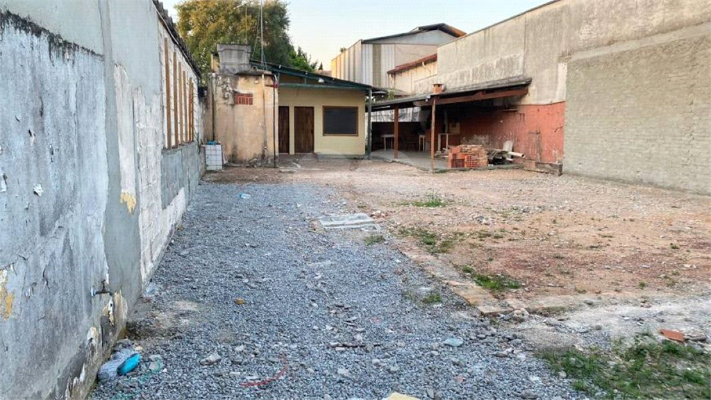 TERRENO JULIO BUONO PARA ESTACIONAMENTO