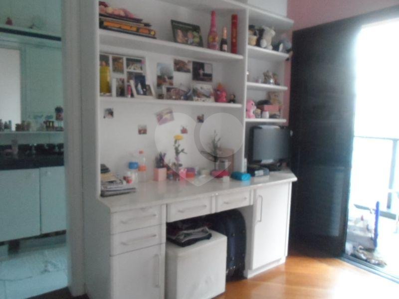 Apartamento à venda com 4 quartos, 220m² - Foto 31