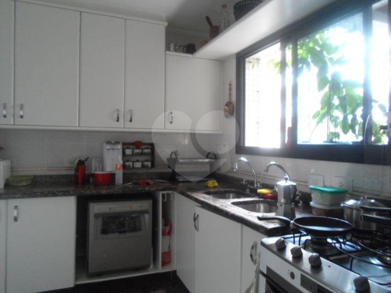 Apartamento à venda com 4 quartos, 220m² - Foto 6