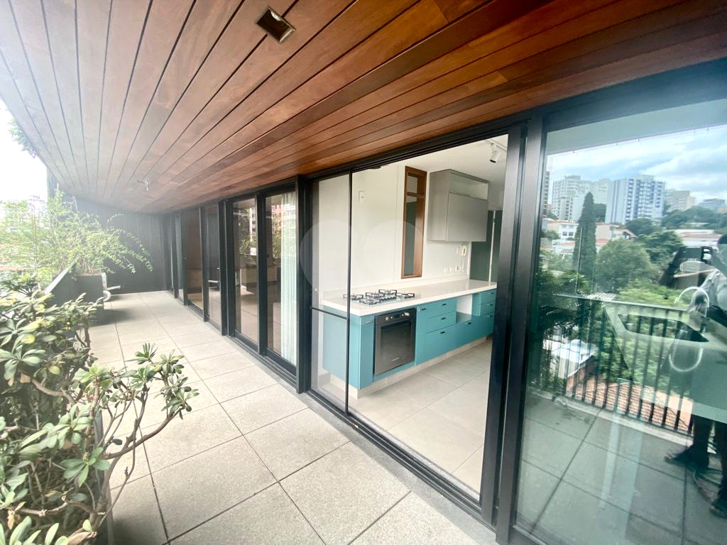 APARTAMENTO em VILA MADALENA