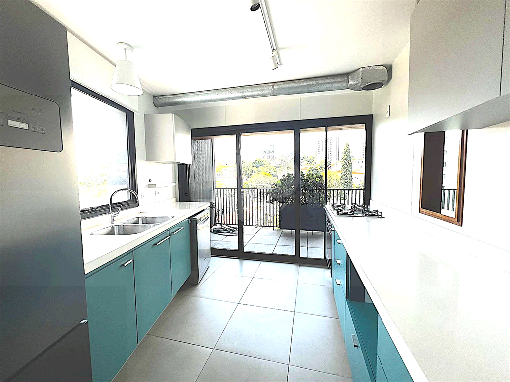 APARTAMENTO em VILA MADALENA