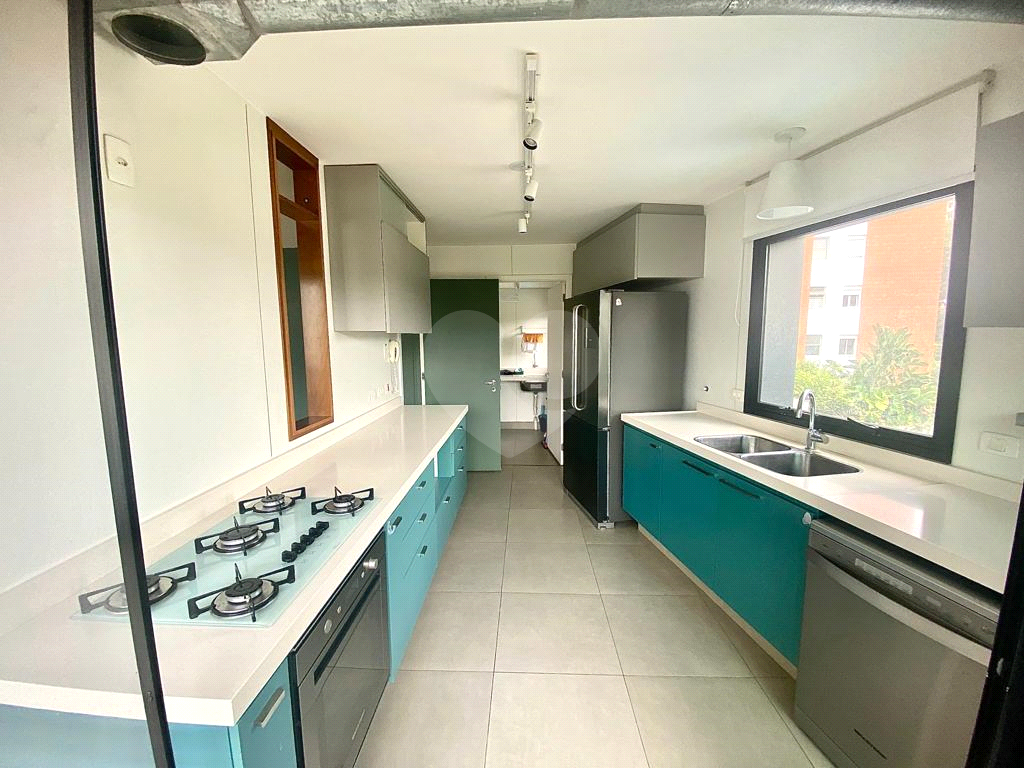 APARTAMENTO em VILA MADALENA