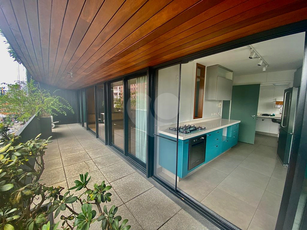 APARTAMENTO em VILA MADALENA