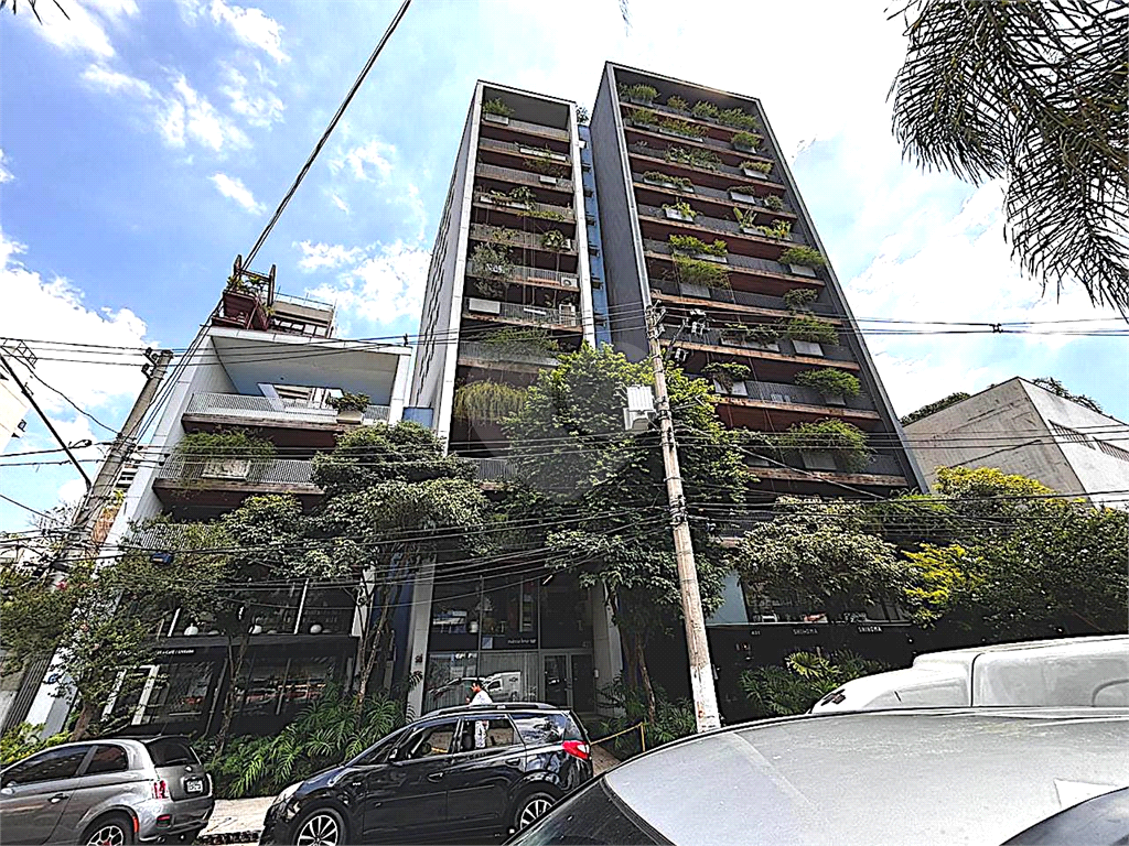 APARTAMENTO em VILA MADALENA