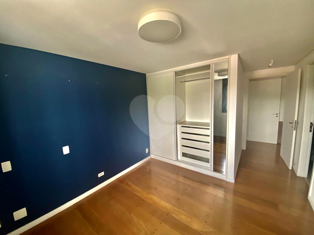 APARTAMENTO em VILA MADALENA