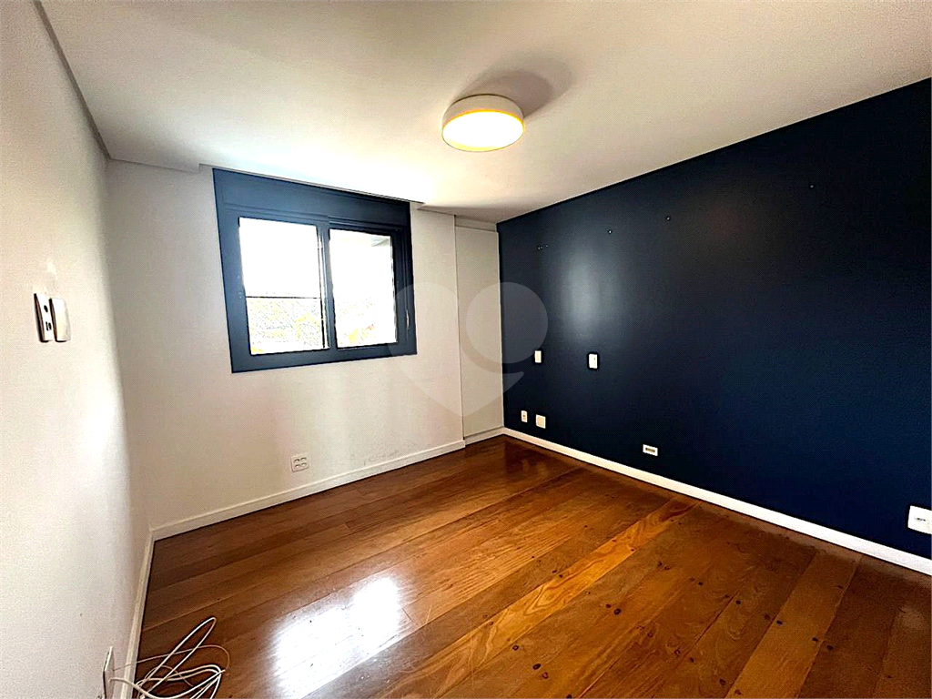 APARTAMENTO em VILA MADALENA