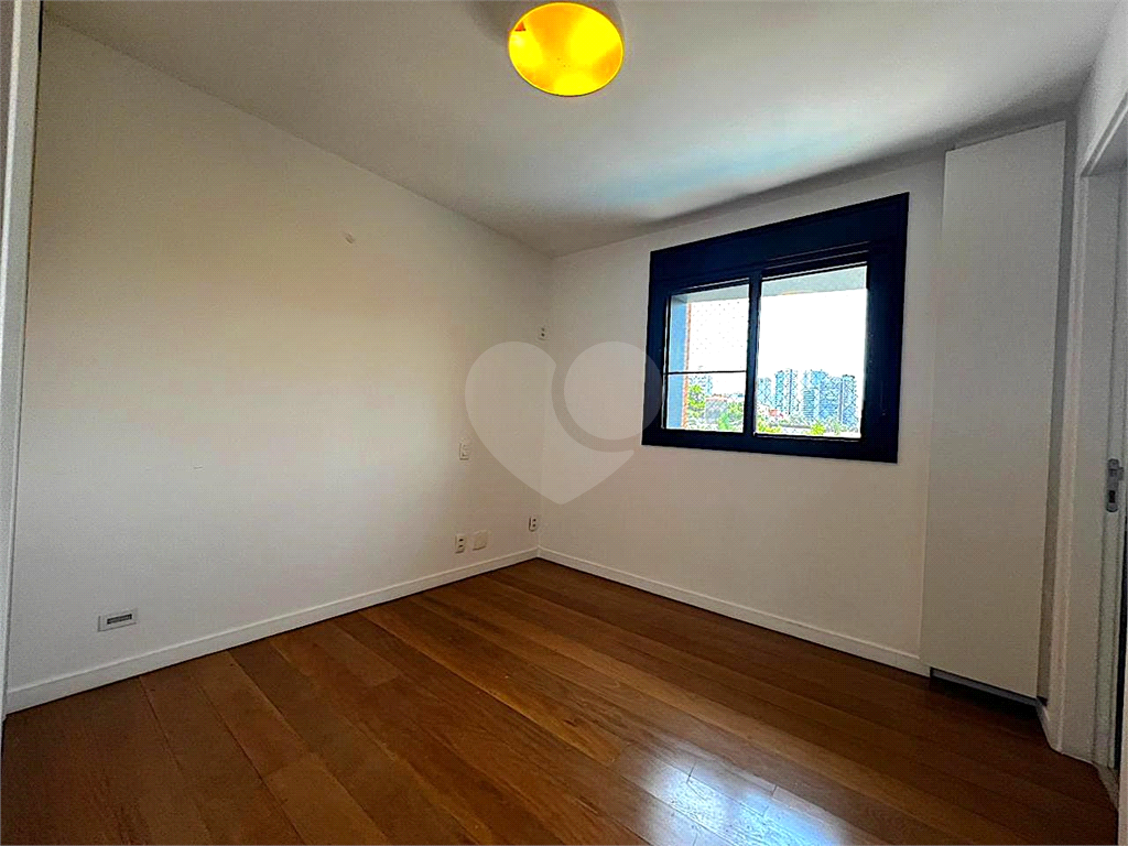 APARTAMENTO em VILA MADALENA