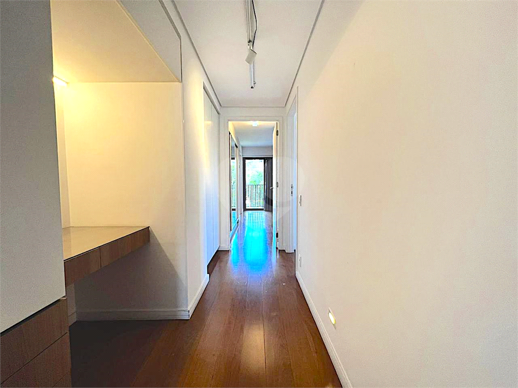 APARTAMENTO em VILA MADALENA