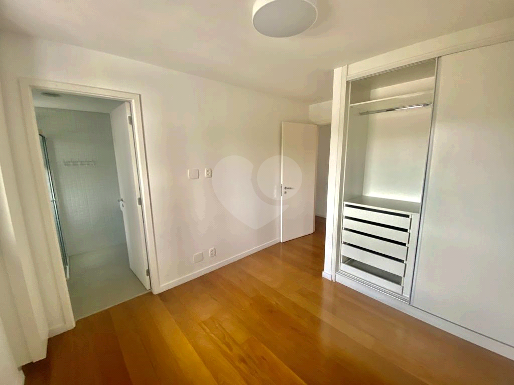 APARTAMENTO em VILA MADALENA