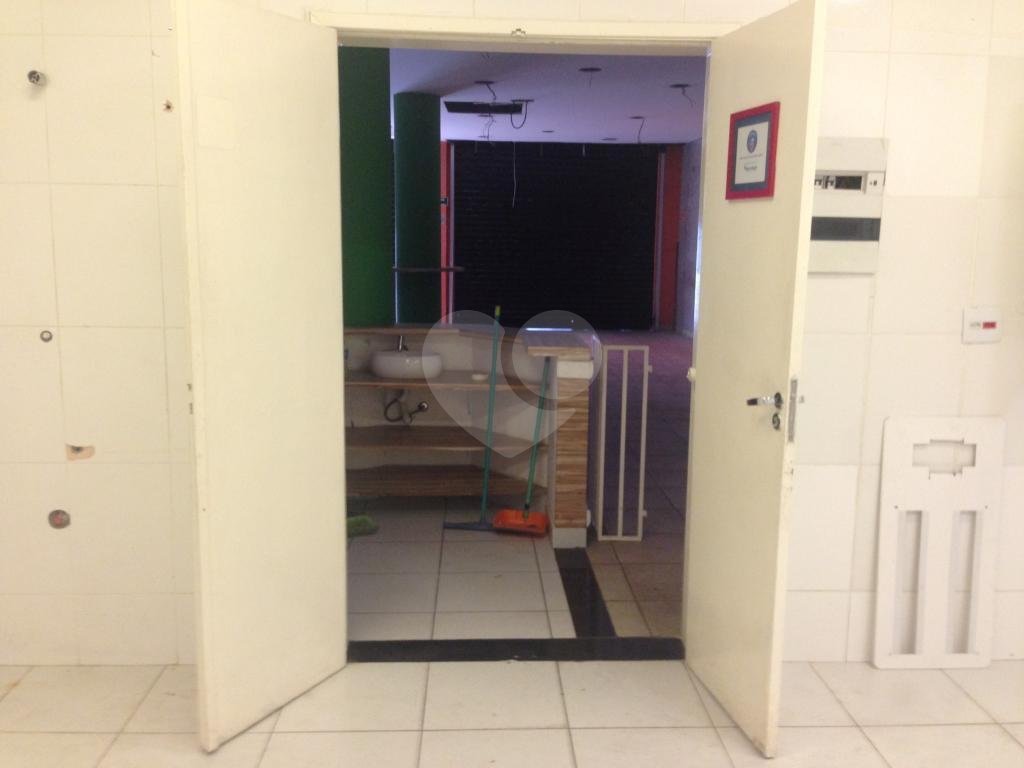 Depósito-Galpão-Armazém à venda e aluguel, 190m² - Foto 17