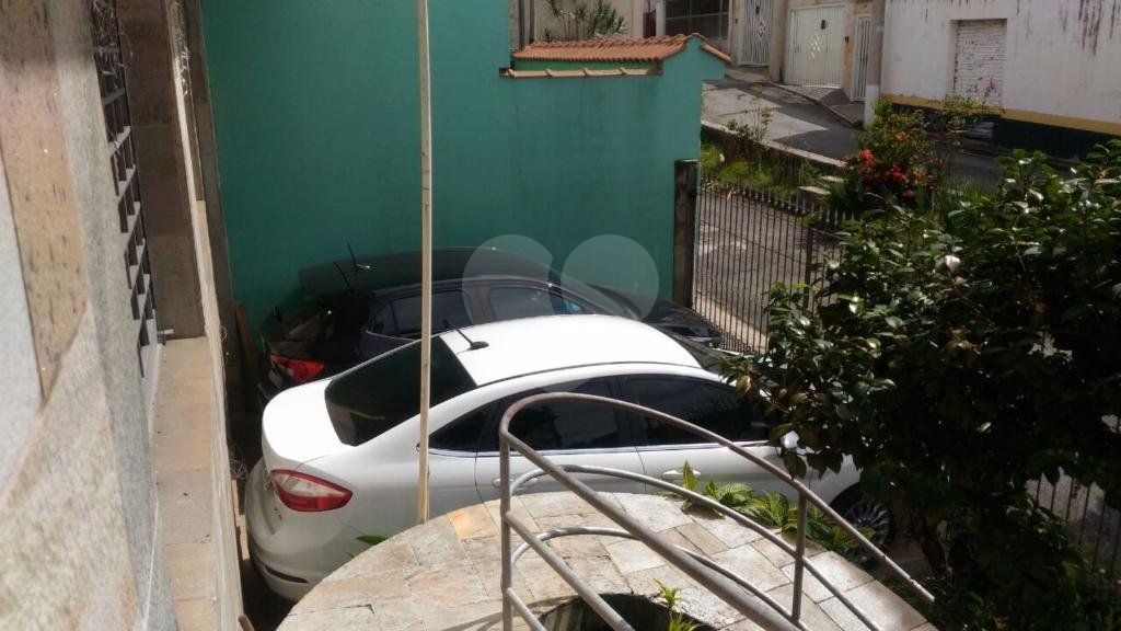 Ótimo prédio residencial à venda na Vila Dom Pedro II em excelente localização. 