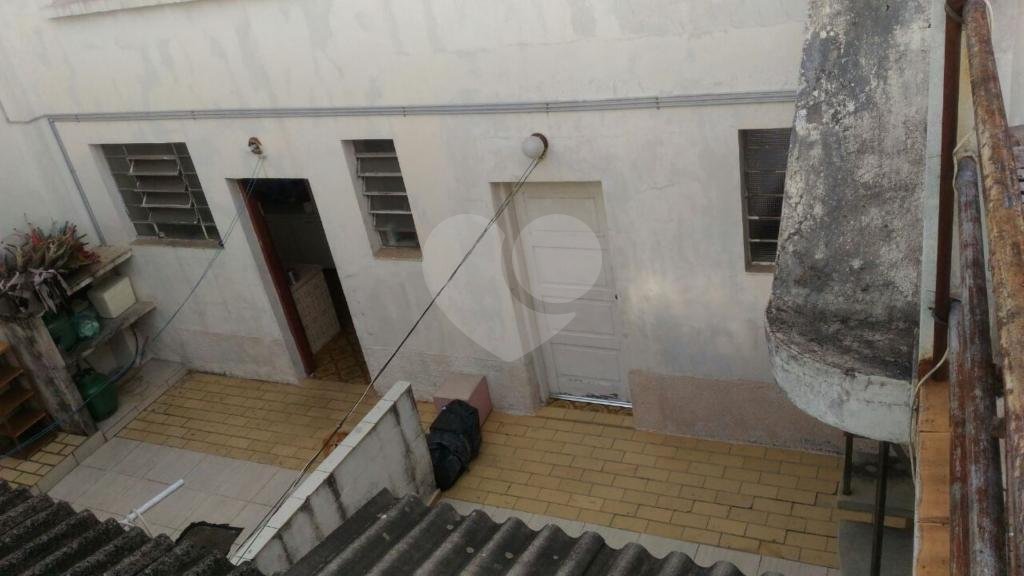 Ótimo prédio residencial à venda na Vila Dom Pedro II em excelente localização. 