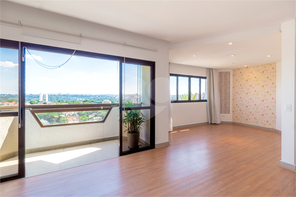 Exclusivo - Apartamento com Vista Livre e Ambientes Iluminados