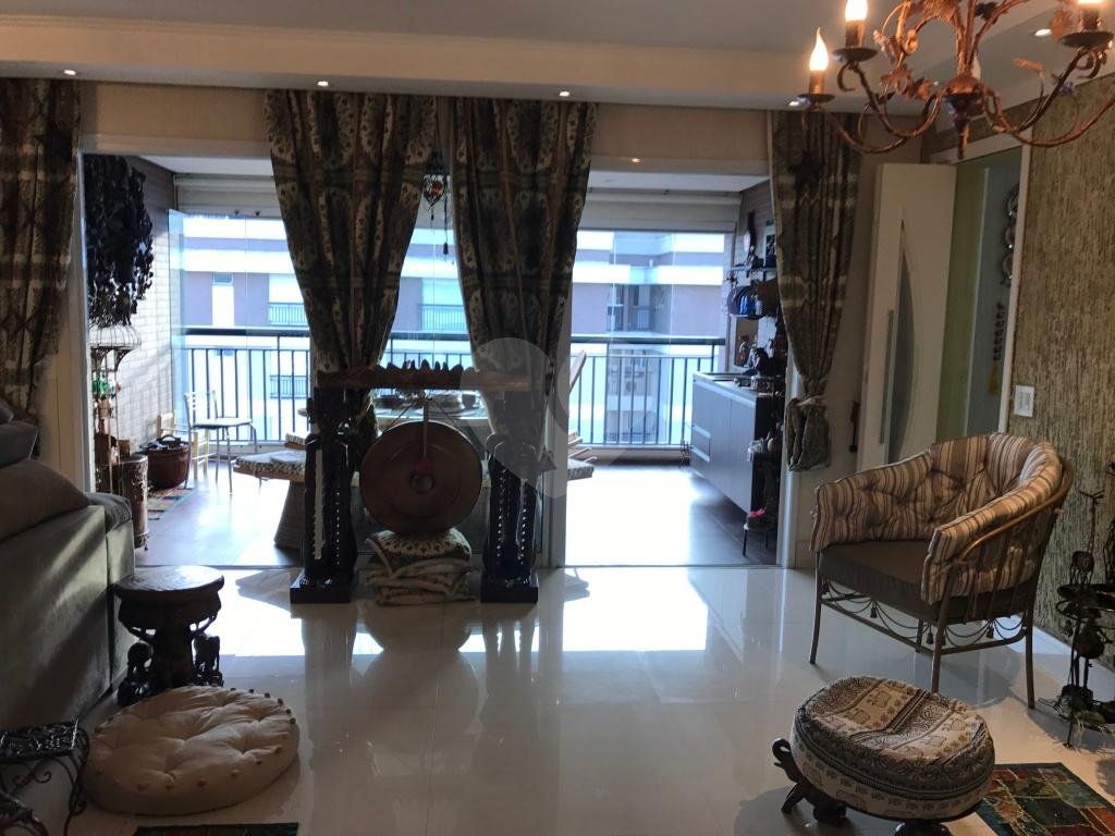 Linda Cobertura com 4 dormitórios, 3 suítes, 4 vagas de garagem - próximo da Av;Braz Leme