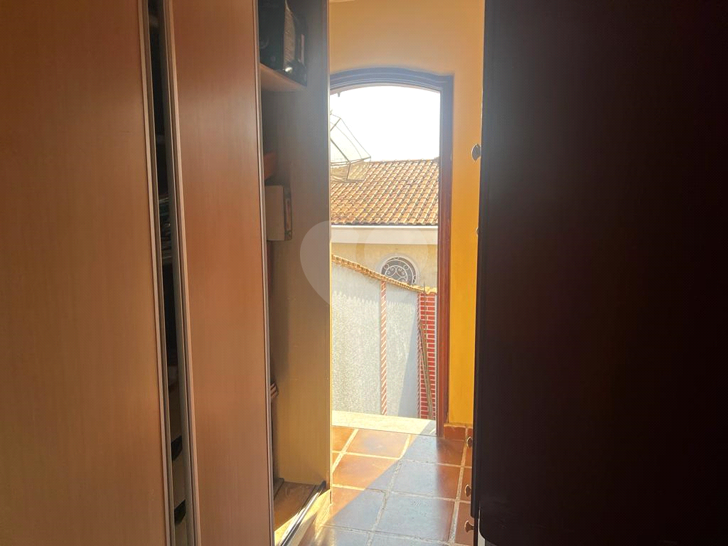 Casa à venda com 3 quartos, 222m² - Foto 42