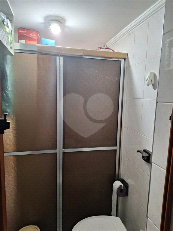 Sobrado com 3 dormitórios, 2 vagas na Vila Maria. Próximo a amplo comércio. Estuda Permuta.