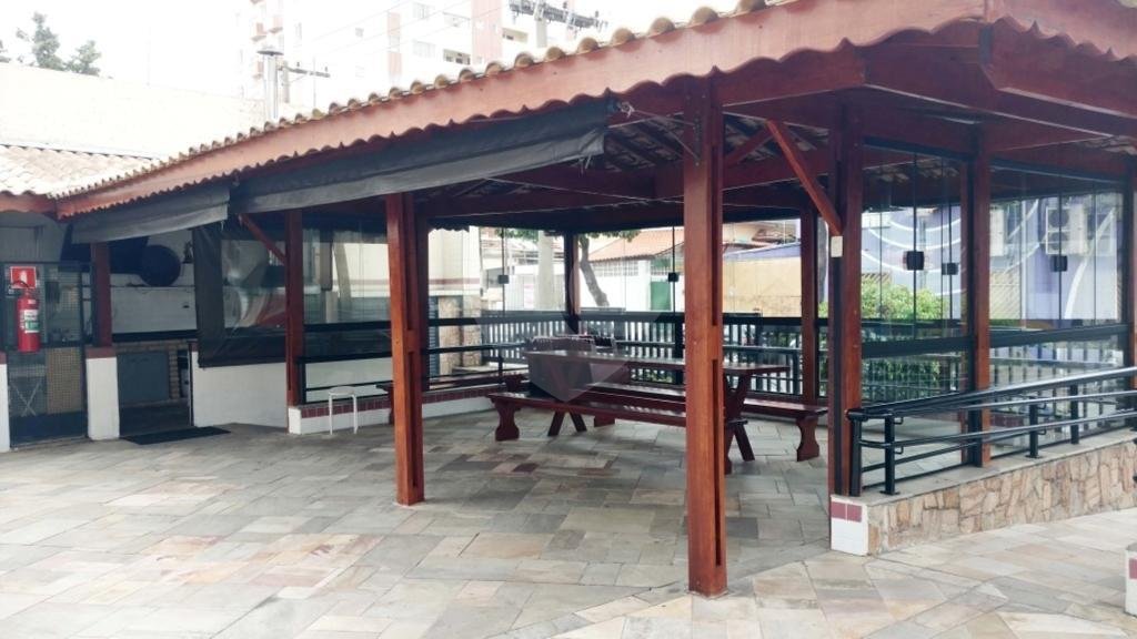 Casa com 87m  3 dorm  2 banheiros  2 salas  e 1 vaga de garagem