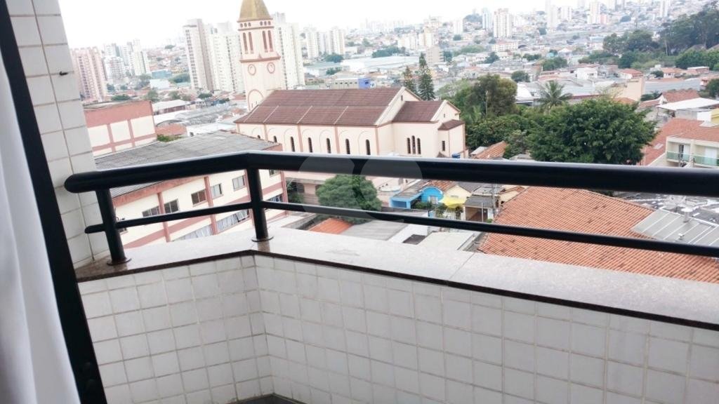 Casa com 87m  3 dorm  2 banheiros  2 salas  e 1 vaga de garagem