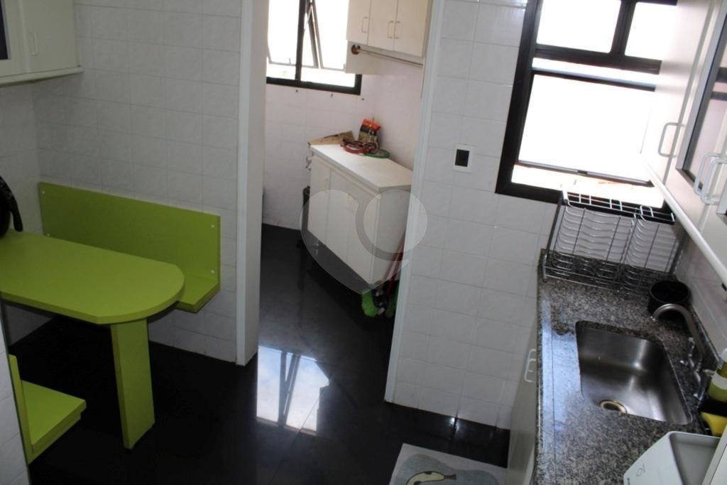 Casa com 87m  3 dorm  2 banheiros  2 salas  e 1 vaga de garagem