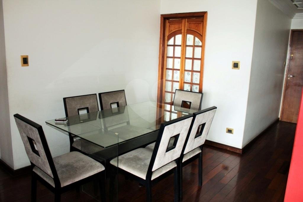Casa com 87m  3 dorm  2 banheiros  2 salas  e 1 vaga de garagem