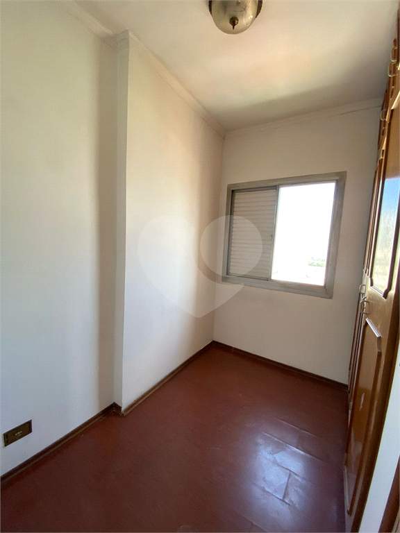 Apartamento com 3 dormitórios à Venda na Av. Júlio Buono!